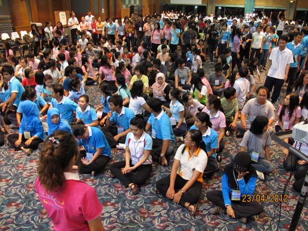โครงการค่ายปลูกฝังคุณลักษณะความเป็นครูและเสริมประสบการณ์วิชาชีพครูสำหรับนิสิต/นักศึกษา ทุนโครงการ สควค. ปี 2555 ภาพที่ 312
