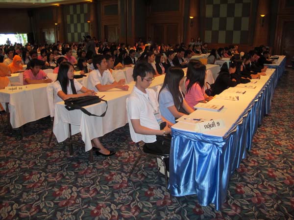 โครงการค่ายปลูกฝังคุณลักษณะความเป็นครูและเสริมประสบการณ์วิชาชีพครูสำหรับนิสิต/นักศึกษา ทุนโครงการ สควค. ปี 2555 ภาพที่ 318