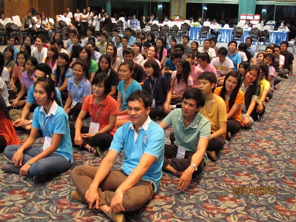โครงการค่ายปลูกฝังคุณลักษณะความเป็นครูและเสริมประสบการณ์วิชาชีพครูสำหรับนิสิต/นักศึกษา ทุนโครงการ สควค. ปี 2555 ภาพที่ 322