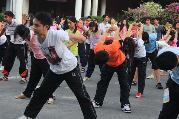 โครงการค่ายปลูกฝังคุณลักษณะความเป็นครูและเสริมประสบการณ์วิชาชีพครูสำหรับนิสิต/นักศึกษา ทุนโครงการ สควค. ปี 2555 ภาพที่ 370