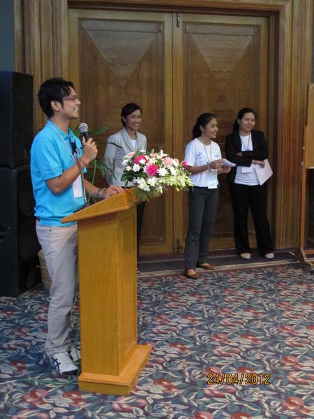 โครงการค่ายปลูกฝังคุณลักษณะความเป็นครูและเสริมประสบการณ์วิชาชีพครูสำหรับนิสิต/นักศึกษา ทุนโครงการ สควค. ปี 2555 ภาพที่ 439