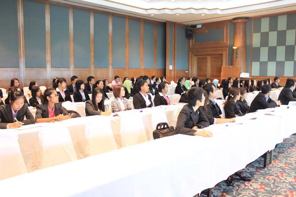 โครงการค่ายปลูกฝังคุณลักษณะความเป็นครูและเสริมประสบการณ์วิชาชีพครูสำหรับนิสิต/นักศึกษา ทุนโครงการ สควค. ปี 2555 ภาพที่ 487
