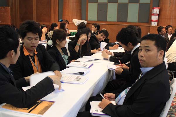 โครงการค่ายปลูกฝังคุณลักษณะความเป็นครูและเสริมประสบการณ์วิชาชีพครูสำหรับนิสิต/นักศึกษา ทุนโครงการ สควค. ปี 2555 ภาพที่ 502