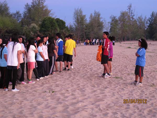 โครงการค่ายปลูกฝังคุณลักษณะความเป็นครูและเสริมประสบการณ์วิชาชีพครูสำหรับนิสิต/นักศึกษา ทุนโครงการ สควค. ปี 2555 ภาพที่ 550