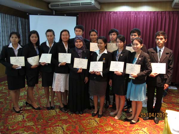 โครงการค่ายปลูกฝังคุณลักษณะความเป็นครูและเสริมประสบการณ์วิชาชีพครูสำหรับนิสิต/นักศึกษา ทุนโครงการ สควค. ปี 2555 ภาพที่ 659