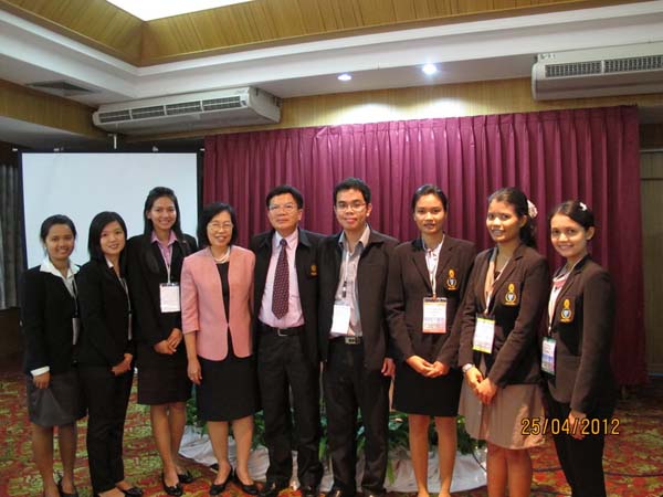 โครงการค่ายปลูกฝังคุณลักษณะความเป็นครูและเสริมประสบการณ์วิชาชีพครูสำหรับนิสิต/นักศึกษา ทุนโครงการ สควค. ปี 2555 ภาพที่ 664