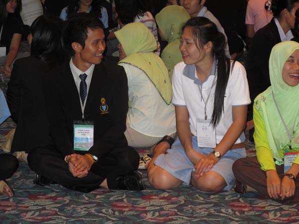 โครงการค่ายปลูกฝังคุณลักษณะความเป็นครูและเสริมประสบการณ์วิชาชีพครูสำหรับนิสิต/นักศึกษา ทุนโครงการ สควค. ปี 2555 ภาพที่ 693
