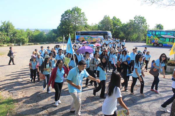 โครงการค่ายปลูกฝังคุณลักษณะความเป็นครูและเสริมประสบการณ์วิชาชีพครูสำหรับนิสิต/นักศึกษา ทุนโครงการ สควค. ปี 2555 ภาพที่ 714