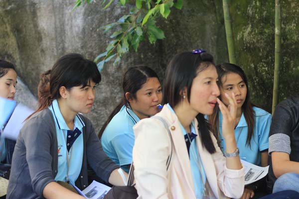 โครงการค่ายปลูกฝังคุณลักษณะความเป็นครูและเสริมประสบการณ์วิชาชีพครูสำหรับนิสิต/นักศึกษา ทุนโครงการ สควค. ปี 2555 ภาพที่ 732