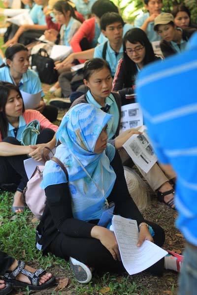 โครงการค่ายปลูกฝังคุณลักษณะความเป็นครูและเสริมประสบการณ์วิชาชีพครูสำหรับนิสิต/นักศึกษา ทุนโครงการ สควค. ปี 2555 ภาพที่ 734