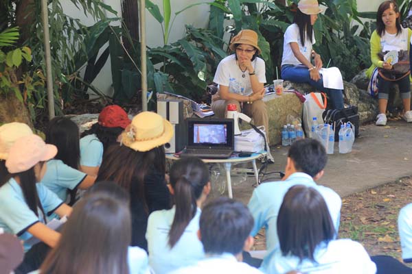 โครงการค่ายปลูกฝังคุณลักษณะความเป็นครูและเสริมประสบการณ์วิชาชีพครูสำหรับนิสิต/นักศึกษา ทุนโครงการ สควค. ปี 2555 ภาพที่ 738