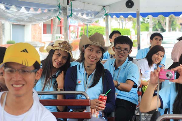 โครงการค่ายปลูกฝังคุณลักษณะความเป็นครูและเสริมประสบการณ์วิชาชีพครูสำหรับนิสิต/นักศึกษา ทุนโครงการ สควค. ปี 2555 ภาพที่ 748
