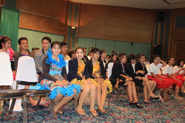 โครงการค่ายปลูกฝังคุณลักษณะความเป็นครูและเสริมประสบการณ์วิชาชีพครูสำหรับนิสิต/นักศึกษา ทุนโครงการ สควค. ปี 2555 ภาพที่ 816