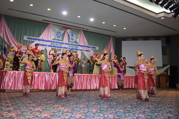 โครงการค่ายปลูกฝังคุณลักษณะความเป็นครูและเสริมประสบการณ์วิชาชีพครูสำหรับนิสิต/นักศึกษา ทุนโครงการ สควค. ปี 2555 ภาพที่ 820