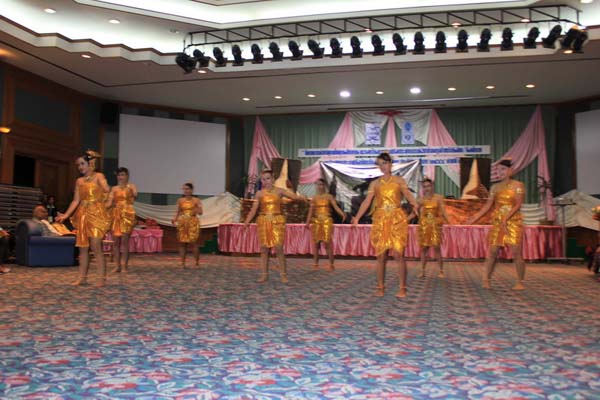 โครงการค่ายปลูกฝังคุณลักษณะความเป็นครูและเสริมประสบการณ์วิชาชีพครูสำหรับนิสิต/นักศึกษา ทุนโครงการ สควค. ปี 2555 ภาพที่ 821