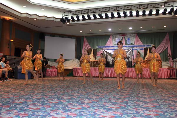 โครงการค่ายปลูกฝังคุณลักษณะความเป็นครูและเสริมประสบการณ์วิชาชีพครูสำหรับนิสิต/นักศึกษา ทุนโครงการ สควค. ปี 2555 ภาพที่ 822