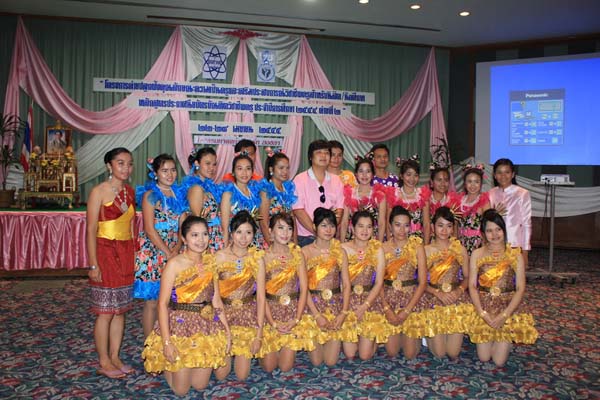 โครงการค่ายปลูกฝังคุณลักษณะความเป็นครูและเสริมประสบการณ์วิชาชีพครูสำหรับนิสิต/นักศึกษา ทุนโครงการ สควค. ปี 2555 ภาพที่ 870