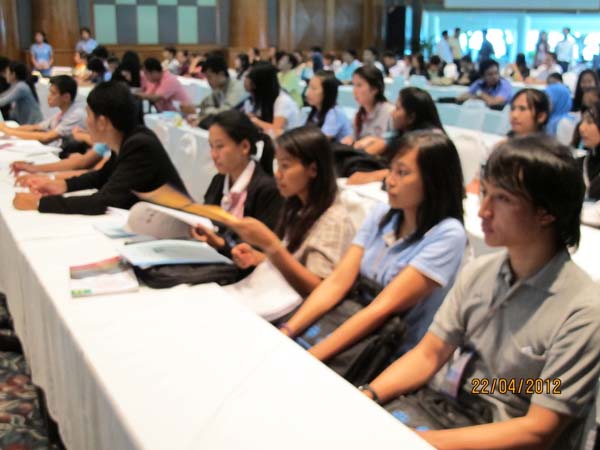 โครงการค่ายปลูกฝังคุณลักษณะความเป็นครูและเสริมประสบการณ์วิชาชีพครูสำหรับนิสิต/นักศึกษา ทุนโครงการ สควค. ปี 2555 ภาพที่ 896