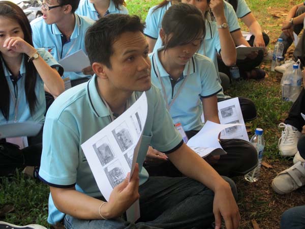 โครงการค่ายปลูกฝังคุณลักษณะความเป็นครูและเสริมประสบการณ์วิชาชีพครูสำหรับนิสิต/นักศึกษา ทุนโครงการ สควค. ปี 2555 ภาพที่ 905