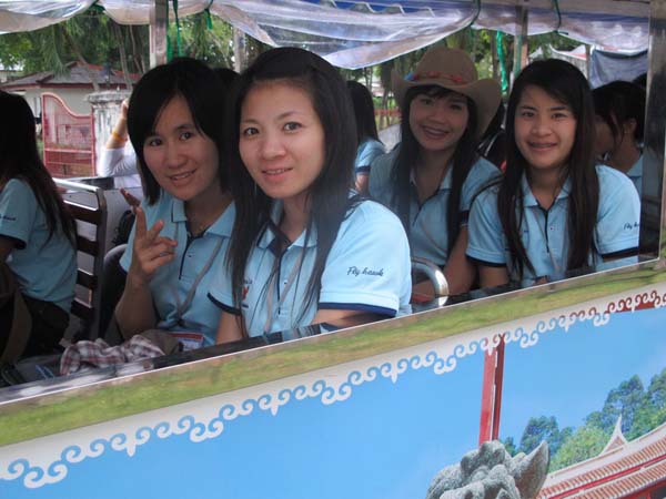 โครงการค่ายปลูกฝังคุณลักษณะความเป็นครูและเสริมประสบการณ์วิชาชีพครูสำหรับนิสิต/นักศึกษา ทุนโครงการ สควค. ปี 2555 ภาพที่ 912