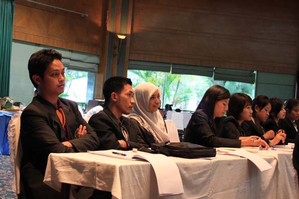 โครงการค่ายปลูกฝังคุณลักษณะความเป็นครูและเสริมประสบการณ์วิชาชีพครูสำหรับนิสิต/นักศึกษา ทุนโครงการ สควค. ปี 2555 ภาพที่ 939