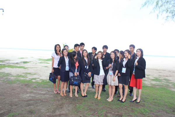 โครงการค่ายปลูกฝังคุณลักษณะความเป็นครูและเสริมประสบการณ์วิชาชีพครูสำหรับนิสิต/นักศึกษา ทุนโครงการ สควค. ปี 2555 ภาพที่ 957