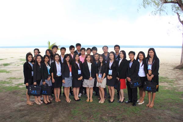 โครงการค่ายปลูกฝังคุณลักษณะความเป็นครูและเสริมประสบการณ์วิชาชีพครูสำหรับนิสิต/นักศึกษา ทุนโครงการ สควค. ปี 2555 ภาพที่ 963