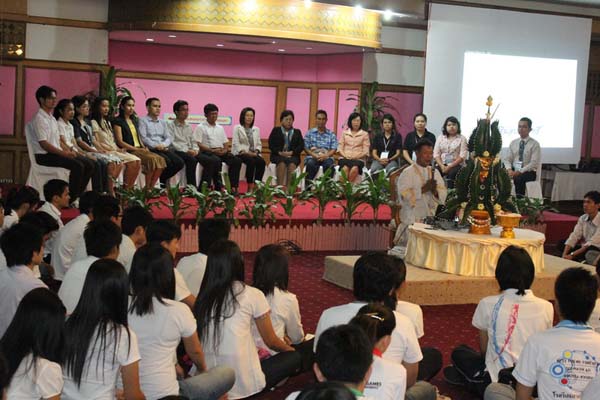 โครงการค่ายปลูกฝังคุณลักษณะความเป็นครูและเสริมประสบการณ์วิชาชีพครูสำหรับนิสิต/นักศึกษา ทุนโครงการ สควค. ปี 2555 ภาพที่ 983
