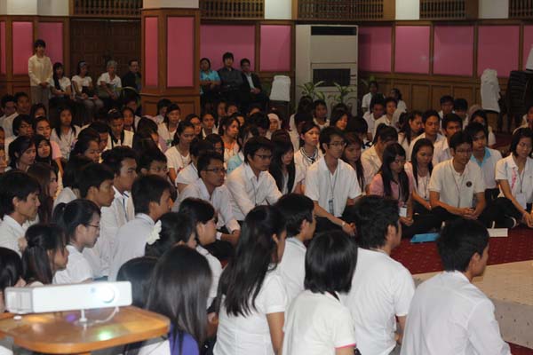 โครงการค่ายปลูกฝังคุณลักษณะความเป็นครูและเสริมประสบการณ์วิชาชีพครูสำหรับนิสิต/นักศึกษา ทุนโครงการ สควค. ปี 2555 ภาพที่ 992