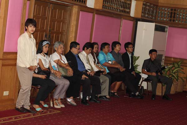 โครงการค่ายปลูกฝังคุณลักษณะความเป็นครูและเสริมประสบการณ์วิชาชีพครูสำหรับนิสิต/นักศึกษา ทุนโครงการ สควค. ปี 2555 ภาพที่ 1005