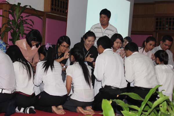 โครงการค่ายปลูกฝังคุณลักษณะความเป็นครูและเสริมประสบการณ์วิชาชีพครูสำหรับนิสิต/นักศึกษา ทุนโครงการ สควค. ปี 2555 ภาพที่ 1053