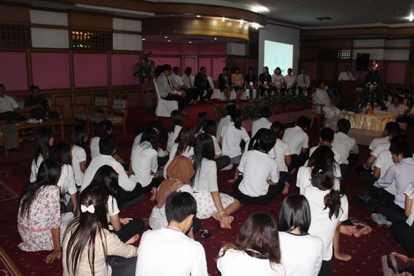 โครงการค่ายปลูกฝังคุณลักษณะความเป็นครูและเสริมประสบการณ์วิชาชีพครูสำหรับนิสิต/นักศึกษา ทุนโครงการ สควค. ปี 2555 ภาพที่ 1078