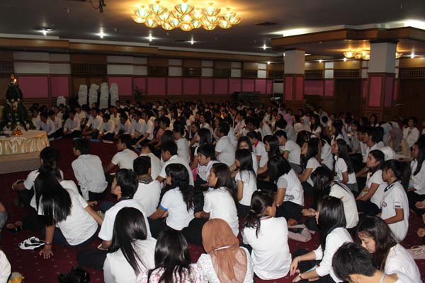 โครงการค่ายปลูกฝังคุณลักษณะความเป็นครูและเสริมประสบการณ์วิชาชีพครูสำหรับนิสิต/นักศึกษา ทุนโครงการ สควค. ปี 2555 ภาพที่ 1080