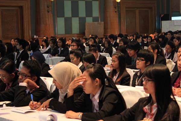 โครงการค่ายปลูกฝังคุณลักษณะความเป็นครูและเสริมประสบการณ์วิชาชีพครูสำหรับนิสิต/นักศึกษา ทุนโครงการ สควค. ปี 2555 ภาพที่ 1096