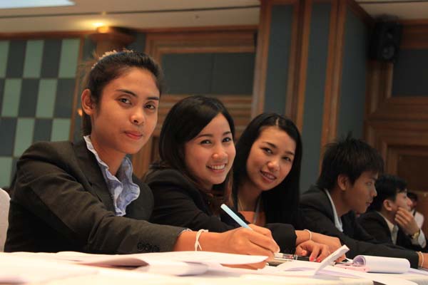 โครงการค่ายปลูกฝังคุณลักษณะความเป็นครูและเสริมประสบการณ์วิชาชีพครูสำหรับนิสิต/นักศึกษา ทุนโครงการ สควค. ปี 2555 ภาพที่ 1101