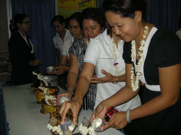 กิจกรรมสืบสานประเพณีสงกรานต์ คณะศึกษาศาสตร์ ปี 2555 ภาพที่ 21