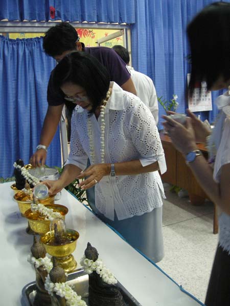 กิจกรรมสืบสานประเพณีสงกรานต์ คณะศึกษาศาสตร์ ปี 2555 ภาพที่ 29