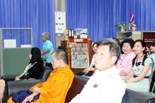 โครงการสืบสานประเพณีวันสงกรานต ์ วันอังคารที่ 9 เมษายน 2556 เวลา 08.30 - 13.00 น. ณ ห้องแหล่งการเรียนรู้ คณะศึกษาศาสตร์ มหาวิทยาลัยทักษิณ ภาพที่ 40