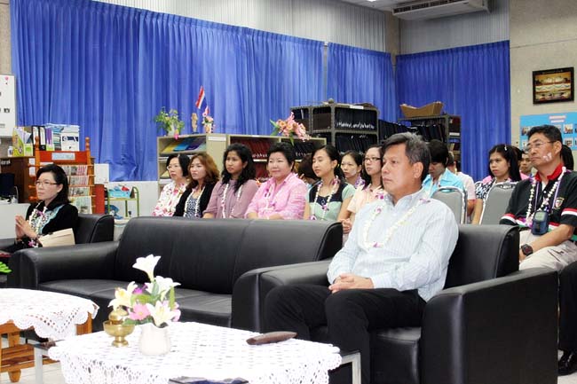 โครงการสืบสานประเพณีวันสงกรานต ์ วันอังคารที่ 9 เมษายน 2556 เวลา 08.30 - 13.00 น. ณ ห้องแหล่งการเรียนรู้ คณะศึกษาศาสตร์ มหาวิทยาลัยทักษิณ ภาพที่ 61