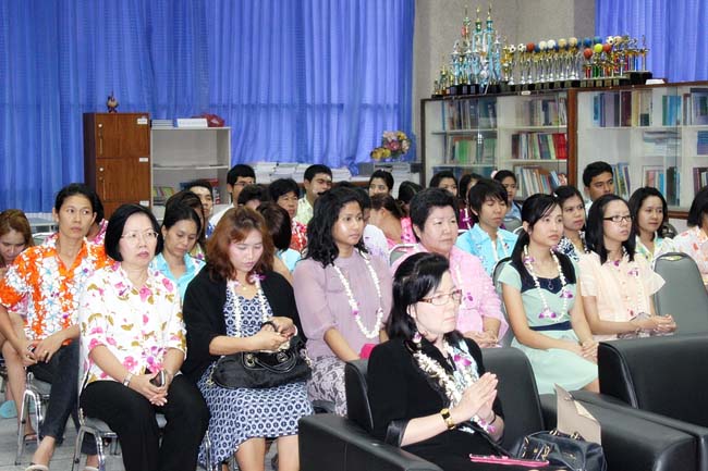 โครงการสืบสานประเพณีวันสงกรานต ์ วันอังคารที่ 9 เมษายน 2556 เวลา 08.30 - 13.00 น. ณ ห้องแหล่งการเรียนรู้ คณะศึกษาศาสตร์ มหาวิทยาลัยทักษิณ ภาพที่ 77
