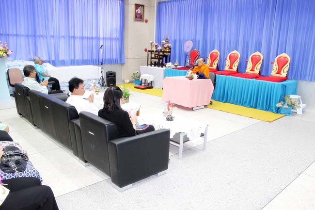 โครงการสืบสานประเพณีวันสงกรานต ์ วันอังคารที่ 9 เมษายน 2556 เวลา 08.30 - 13.00 น. ณ ห้องแหล่งการเรียนรู้ คณะศึกษาศาสตร์ มหาวิทยาลัยทักษิณ ภาพที่ 87