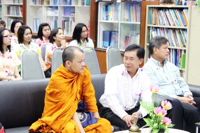โครงการสืบสานประเพณีวันสงกรานต ์ วันอังคารที่ 9 เมษายน 2556 เวลา 08.30 - 13.00 น. ณ ห้องแหล่งการเรียนรู้ คณะศึกษาศาสตร์ มหาวิทยาลัยทักษิณ ภาพที่ 103