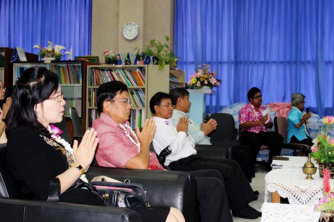 โครงการสืบสานประเพณีวันสงกรานต ์ วันอังคารที่ 9 เมษายน 2556 เวลา 08.30 - 13.00 น. ณ ห้องแหล่งการเรียนรู้ คณะศึกษาศาสตร์ มหาวิทยาลัยทักษิณ ภาพที่ 127