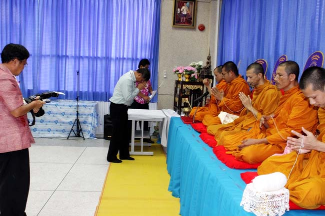 โครงการสืบสานประเพณีวันสงกรานต ์ วันอังคารที่ 9 เมษายน 2556 เวลา 08.30 - 13.00 น. ณ ห้องแหล่งการเรียนรู้ คณะศึกษาศาสตร์ มหาวิทยาลัยทักษิณ ภาพที่ 142