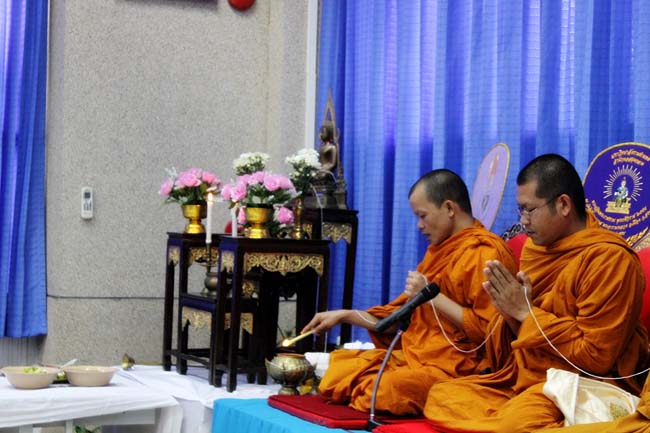 โครงการสืบสานประเพณีวันสงกรานต ์ วันอังคารที่ 9 เมษายน 2556 เวลา 08.30 - 13.00 น. ณ ห้องแหล่งการเรียนรู้ คณะศึกษาศาสตร์ มหาวิทยาลัยทักษิณ ภาพที่ 147