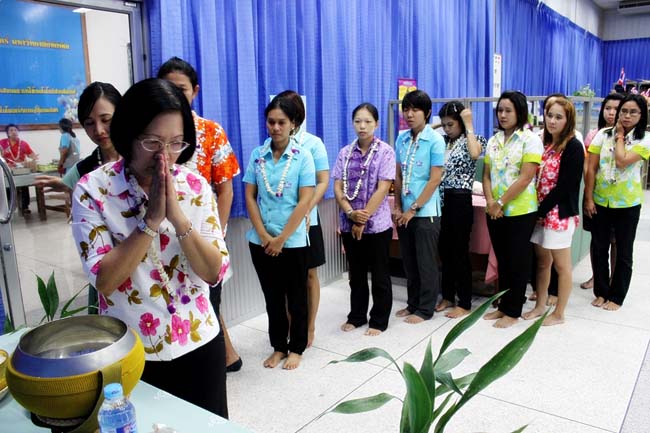 โครงการสืบสานประเพณีวันสงกรานต ์ วันอังคารที่ 9 เมษายน 2556 เวลา 08.30 - 13.00 น. ณ ห้องแหล่งการเรียนรู้ คณะศึกษาศาสตร์ มหาวิทยาลัยทักษิณ ภาพที่ 161