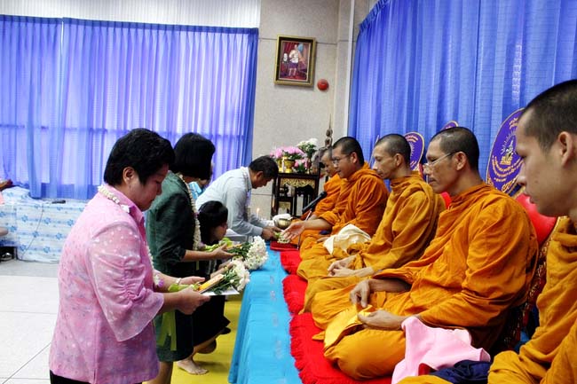 โครงการสืบสานประเพณีวันสงกรานต ์ วันอังคารที่ 9 เมษายน 2556 เวลา 08.30 - 13.00 น. ณ ห้องแหล่งการเรียนรู้ คณะศึกษาศาสตร์ มหาวิทยาลัยทักษิณ ภาพที่ 181