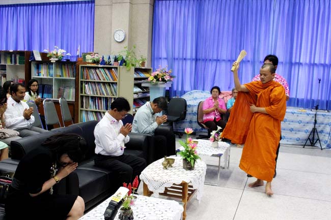 โครงการสืบสานประเพณีวันสงกรานต ์ วันอังคารที่ 9 เมษายน 2556 เวลา 08.30 - 13.00 น. ณ ห้องแหล่งการเรียนรู้ คณะศึกษาศาสตร์ มหาวิทยาลัยทักษิณ ภาพที่ 189