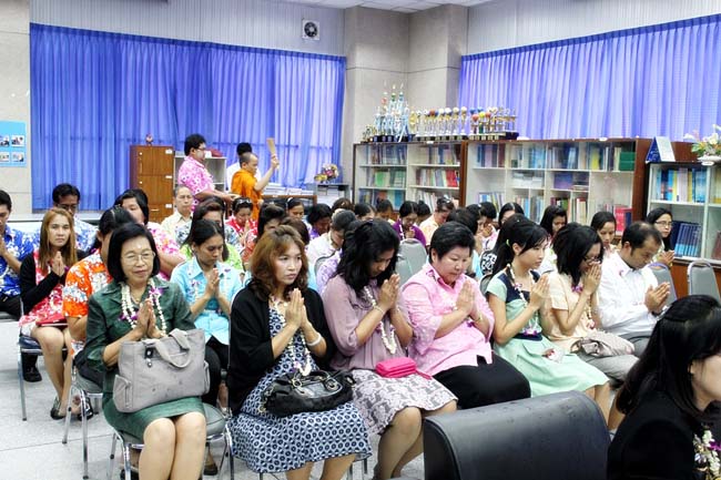 โครงการสืบสานประเพณีวันสงกรานต ์ วันอังคารที่ 9 เมษายน 2556 เวลา 08.30 - 13.00 น. ณ ห้องแหล่งการเรียนรู้ คณะศึกษาศาสตร์ มหาวิทยาลัยทักษิณ ภาพที่ 191
