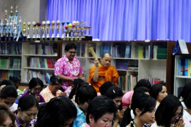 โครงการสืบสานประเพณีวันสงกรานต ์ วันอังคารที่ 9 เมษายน 2556 เวลา 08.30 - 13.00 น. ณ ห้องแหล่งการเรียนรู้ คณะศึกษาศาสตร์ มหาวิทยาลัยทักษิณ ภาพที่ 192